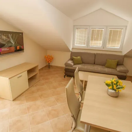 Bondi Apartment *
