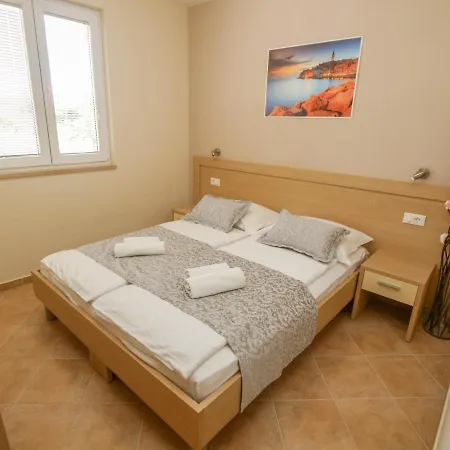 Bondi Makarska