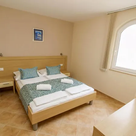 Bondi * Makarska